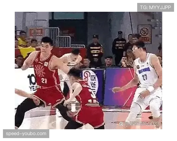 篮球规则解析:技术犯规和违体犯规区别的详细判定标准 篮球规则解析:技术犯规和违体犯规区别的详细判定标准